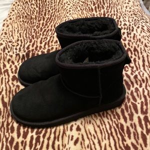 Koolaburra by UGG mini booties EUC